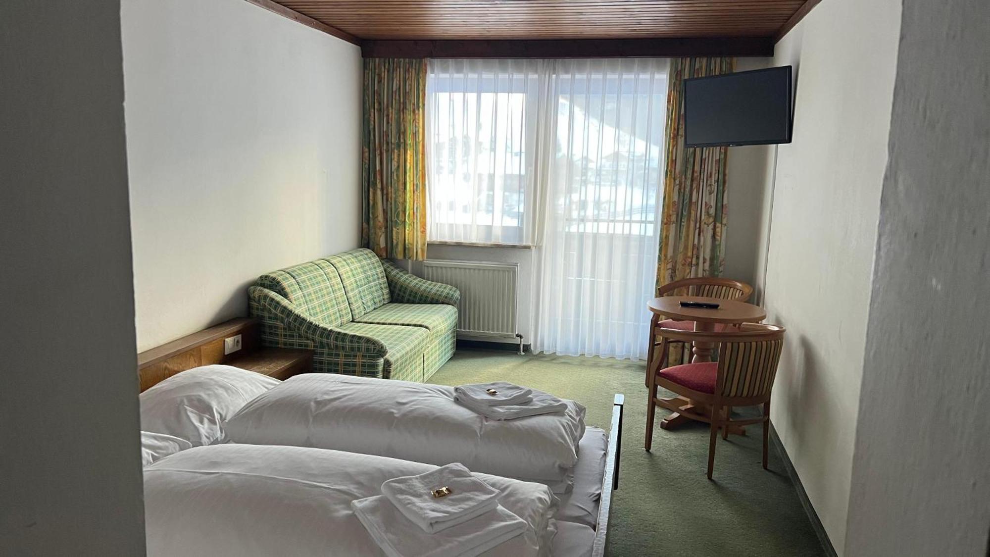 グロースアルル Haus Alpina By Chatel Reizen Bed & Breakfast エクステリア 写真