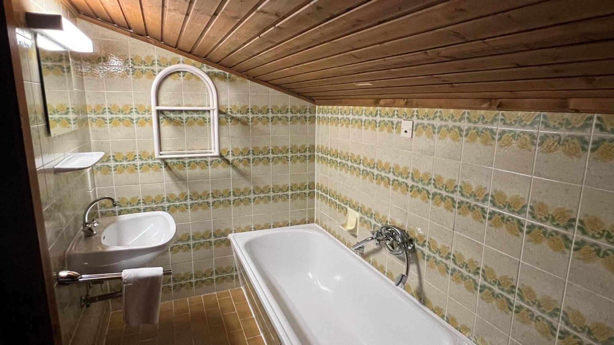 グロースアルル Haus Alpina By Chatel Reizen Bed & Breakfast エクステリア 写真